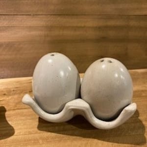 Ceramic egg shaped salt and pepper set