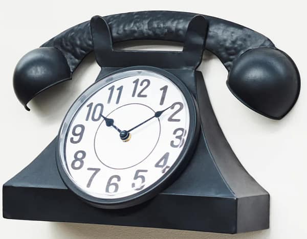 Black Metal Rustic Telephone Clock - Image 2